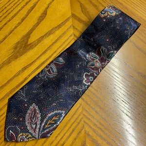 Camden Court Floral Necktie